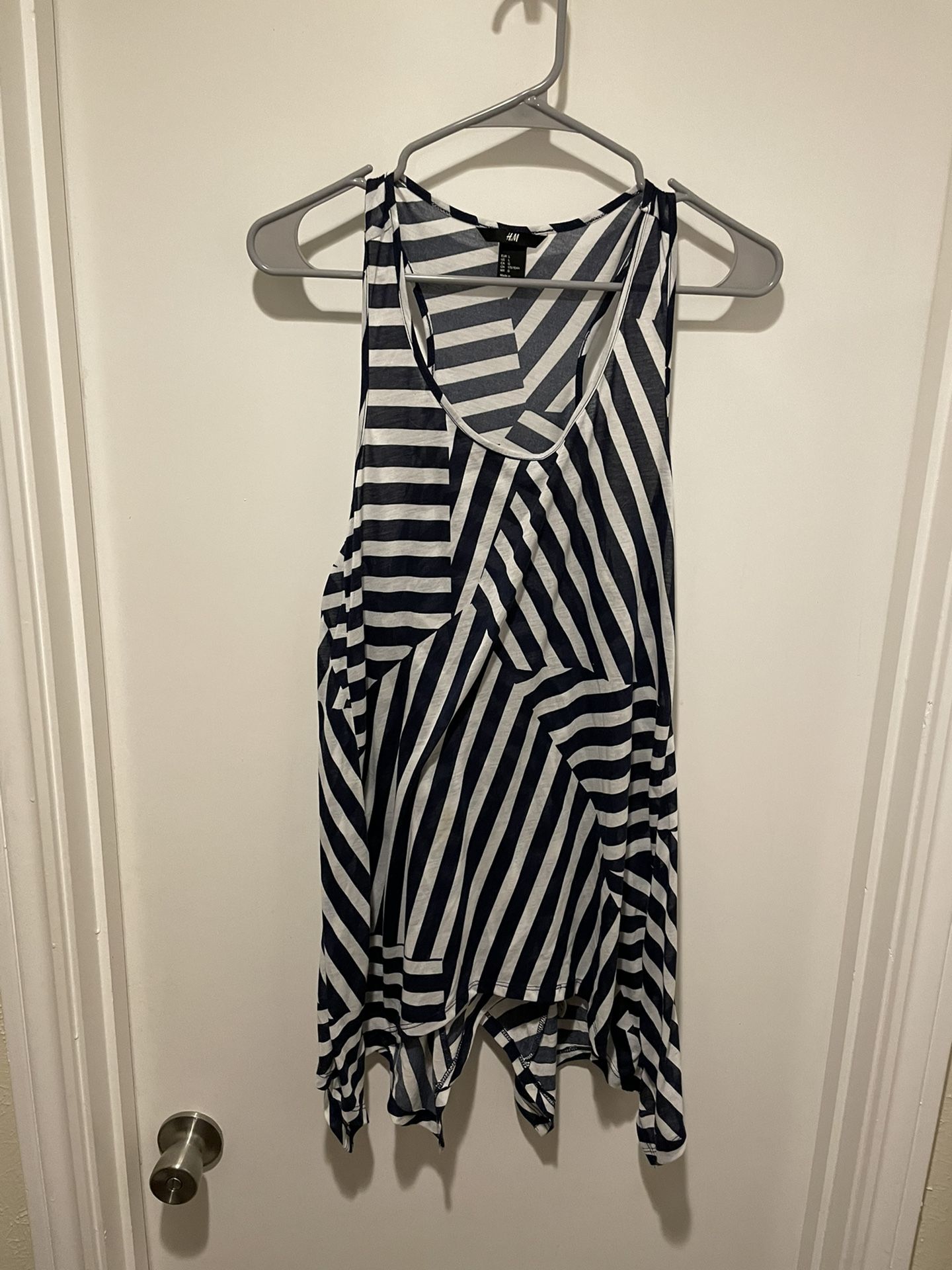 H&M White & Blue Stripe Asymmetrical Hem Sleeveless Tunic Tank Top