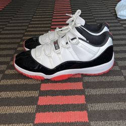 Jordan 11 Low Bred Concord