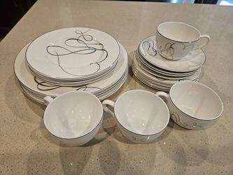 Mikasa Love Story Platinum Banded Set For 4
