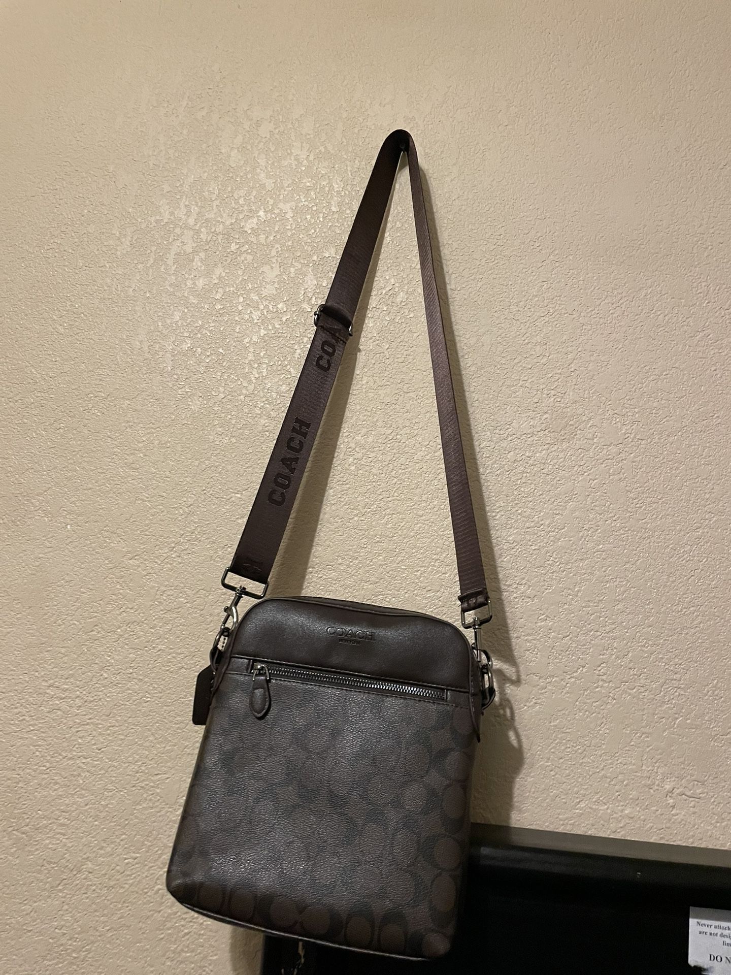 Coach Men Bag Color Brown