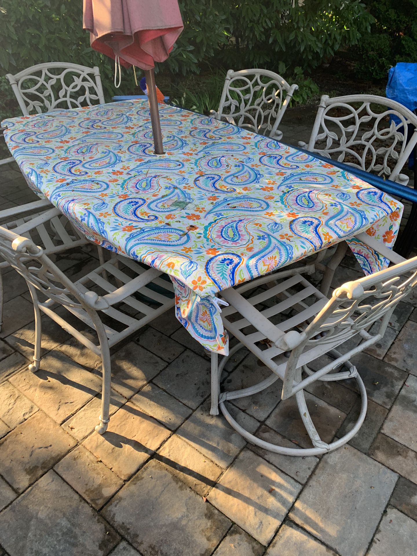 Outdoor Table with cushions