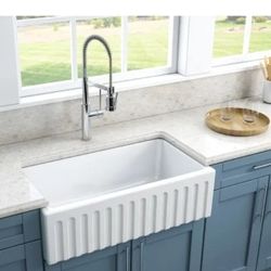 ALWEN Farmhouse Fireclay Kitchen Sink