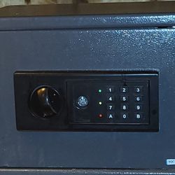 Bunker Hill Security Digital Safe