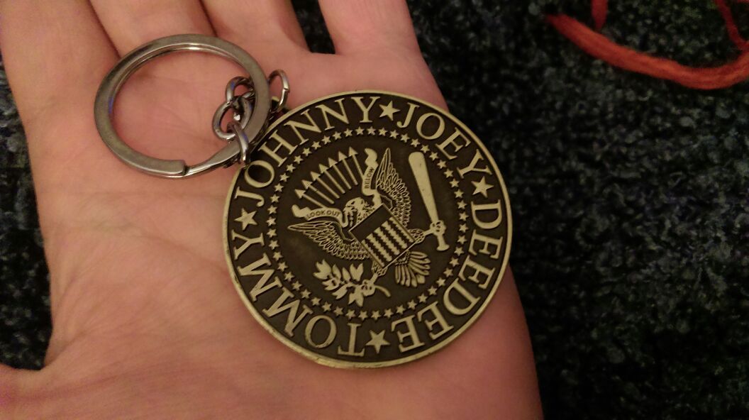 RAMONES KEYCHAIN NEW