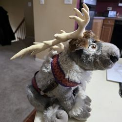 DISNEY FROZEN REINDEER PLUSH NEW