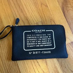 New Coach Storypatch Clutch