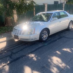 2011 Cadillac DTS