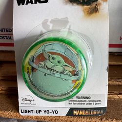 Disney Star Wars baby Yoda Light-up Yo-Yo new