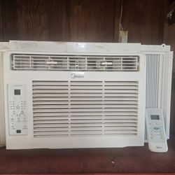 Midea 6000 Btu Air Conditioner 