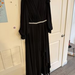 Elegant Black Maxi Dress – Size L – Worn Once