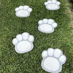 5 Dog Foot Print Stepping Stones 