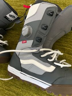 Vans Invado Pro Snowboard Boots Size 9