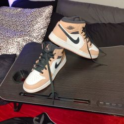 Nike Air Jordan 1 Mid Pink 🩷 Quartz GS