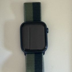 45mm Series 7 Apple Watch 