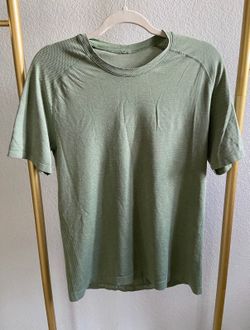 Men’s vineyard vines, athletic shirt