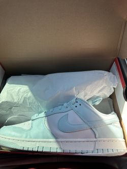 Men’s Nike Dunks