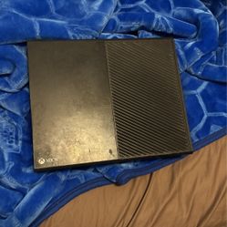 Xbox One With No Controllers All Wires Included