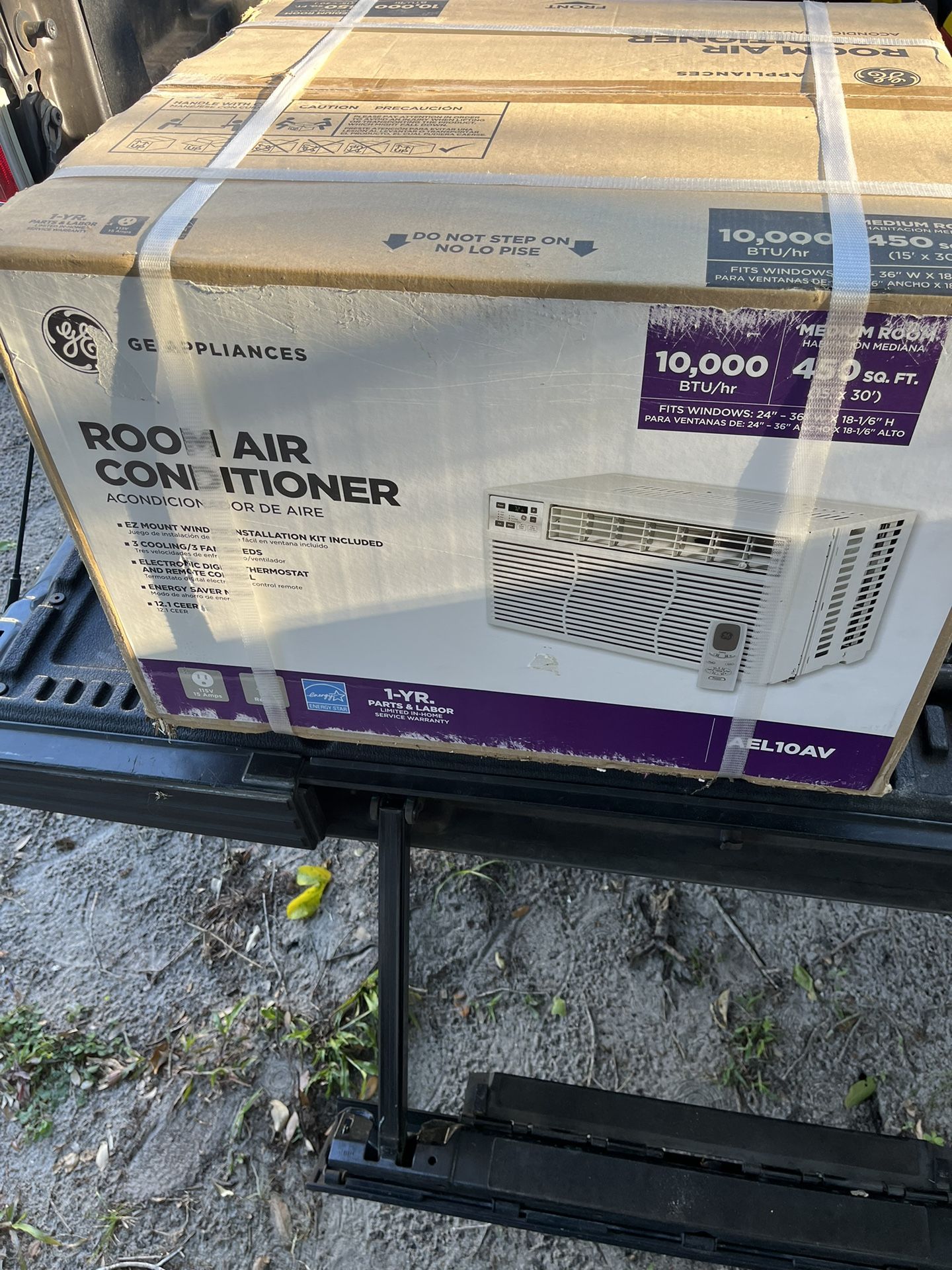 Ge Window Air Conditioner  10,000 Btu 