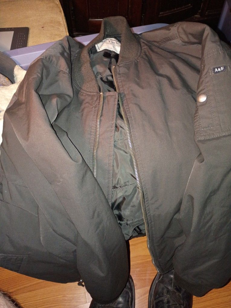 ABERCROMBIE & FINCH JACKET