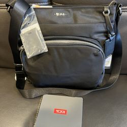 Tumi Nylon Crossbody Bag (black)