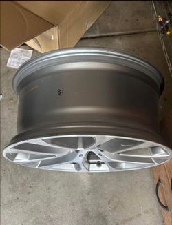 OEM BMW X5 20" Wheel (Single Rim)
