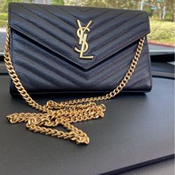 Saint Laurent PORTEFEUILLE ENVELOPPE LEATHER CROSSBODY BAG