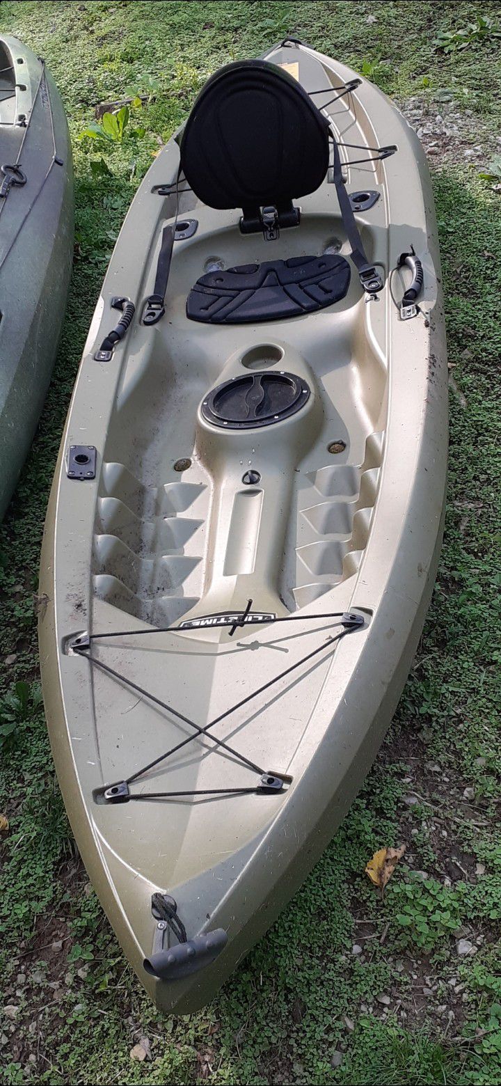 4 Kayaks ...For Sale Or Trade 