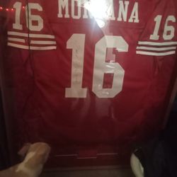 MVP Joe Montana Collectors Case