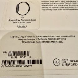 Apple iwatch SE 2 - 44mm  Space grey 
