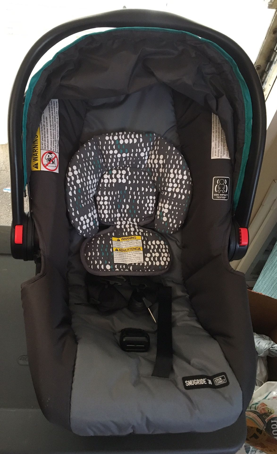 Baby car seat (new)