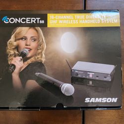 Samson Wireless Microphone: Concert 88 Series UHF