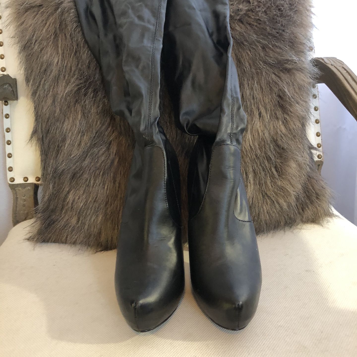 BOOTS-ALDO Size 8