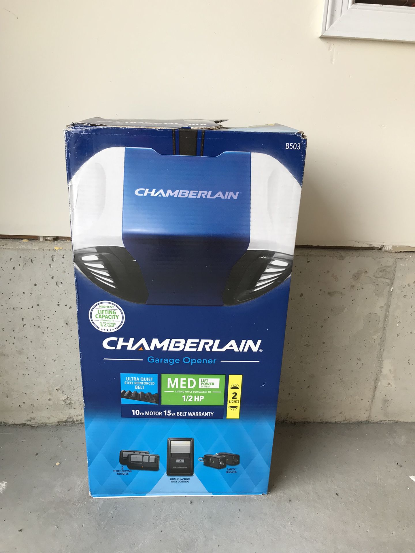 Brand New - Chamberlain Group B503 Ultra-Quiet & Strong Belt Drive Garage Door Opener