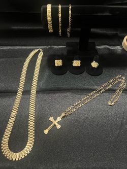 10k gold Rolex chain 52.5g 26 inch