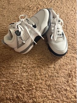 Boys Retro Jordan 4 Size 11c