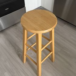 🪑 Wooden Bar Stool – 29”