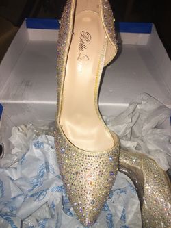 Champagne black sandal heel shoes