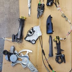 2010 -2015 Prius Door Parts/ Lock Parts And Window Regulator / Motor