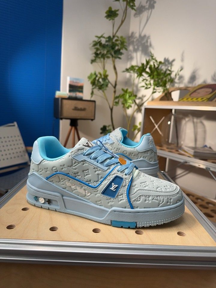 Louis Vuitton Trainer series casual sports shoes