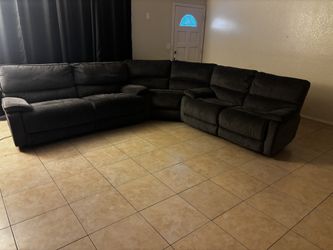 3 Peace Gray Sectional