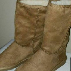 Brown Boots - Size Girl's  2  Youth