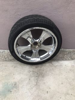 Message me for more info have all 4 rims Chevy Silverado size 24