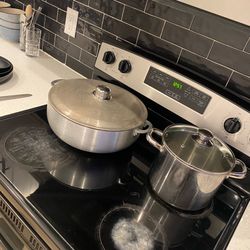 2 big cook pots