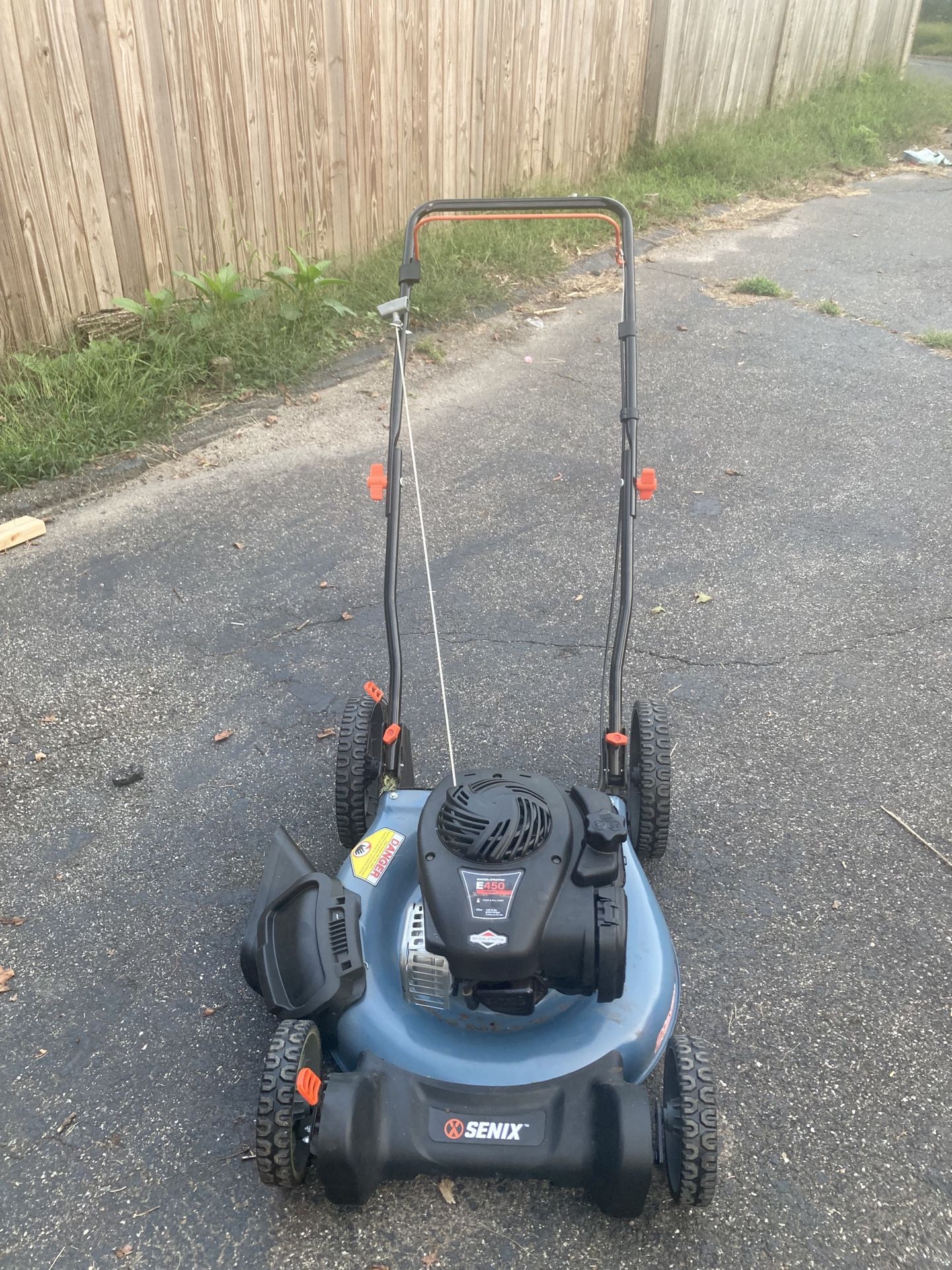 Senix Lawnmower