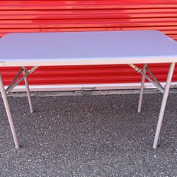 Folding Table (4 Foot) Cosco