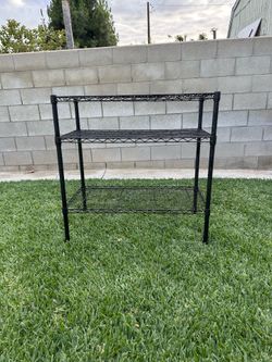 Metal storage rack