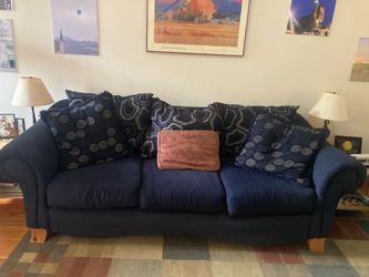 Lovely couch!