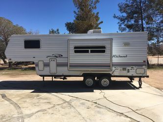 2001 Wildwood F21 By Forest River For
