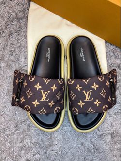 Lv slides size 38