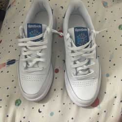 Women’s Club C 85 BLUE Reeboks